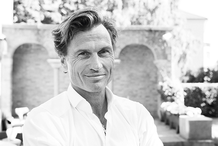 »Jag har aldrig varit i bättre form och aldrig längre ifrån pension« petter stordalen credit marte garmann nights 700