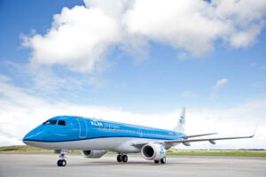 KLM utökar kapaciteten från Linköping City Airport. embraer 190