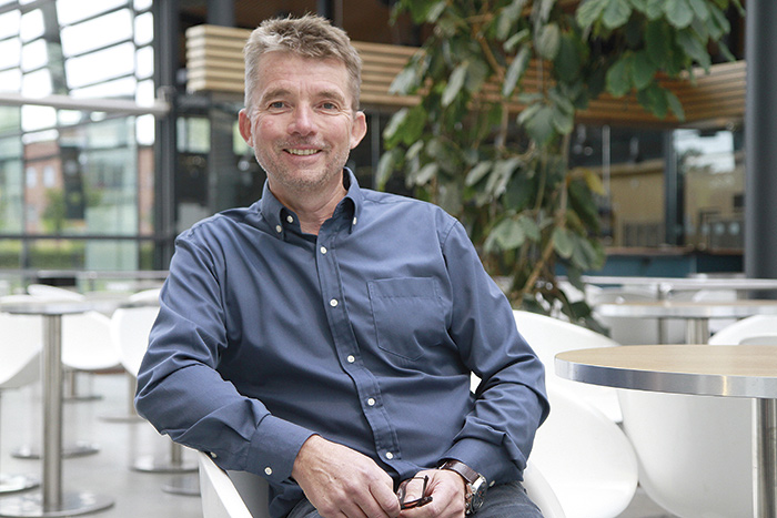 RÄTT VÄRDERINGAR UTVECKLAR FÖRETAGEN henrik heslyk fotoperoddman