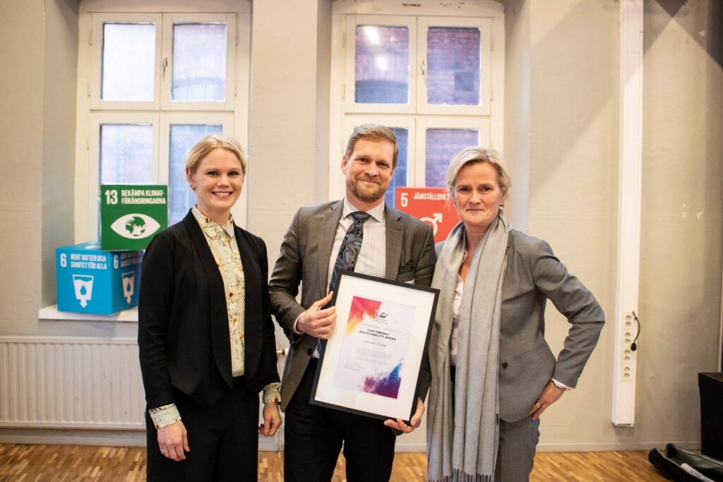 Michael Sterne får handelskammarens hållbarhetspris 56255457 10157327096607848 7288093724993650688 o