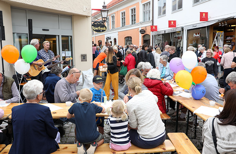 Vadstena Sparbank firade med hela staden jubileum10web