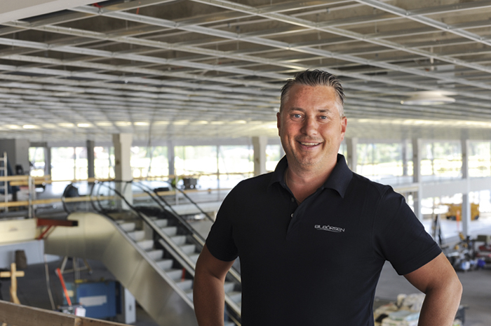 Lite häftigare och mycket större max hansson foto bjorn lisinski