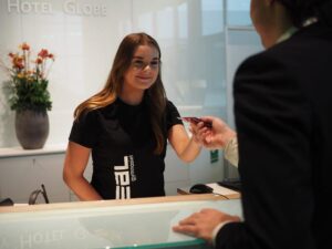 Realgymnasiets och Petter Stordalens hotellutbildning expanderar till Linköping itsao6kbddknfzituzub