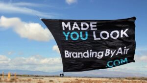 Helicopter Jumbo Banner Foto Ryanbrandingbyair Copy 1 300x169