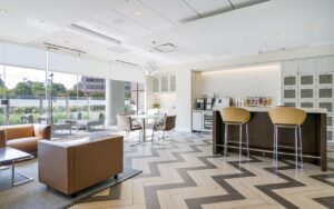 Lounge G95f4b3758 1280 1 300x188