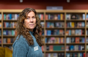 Linköpings Bokhandel sticker ut foto bjorn lisinski lis07875 2 1200