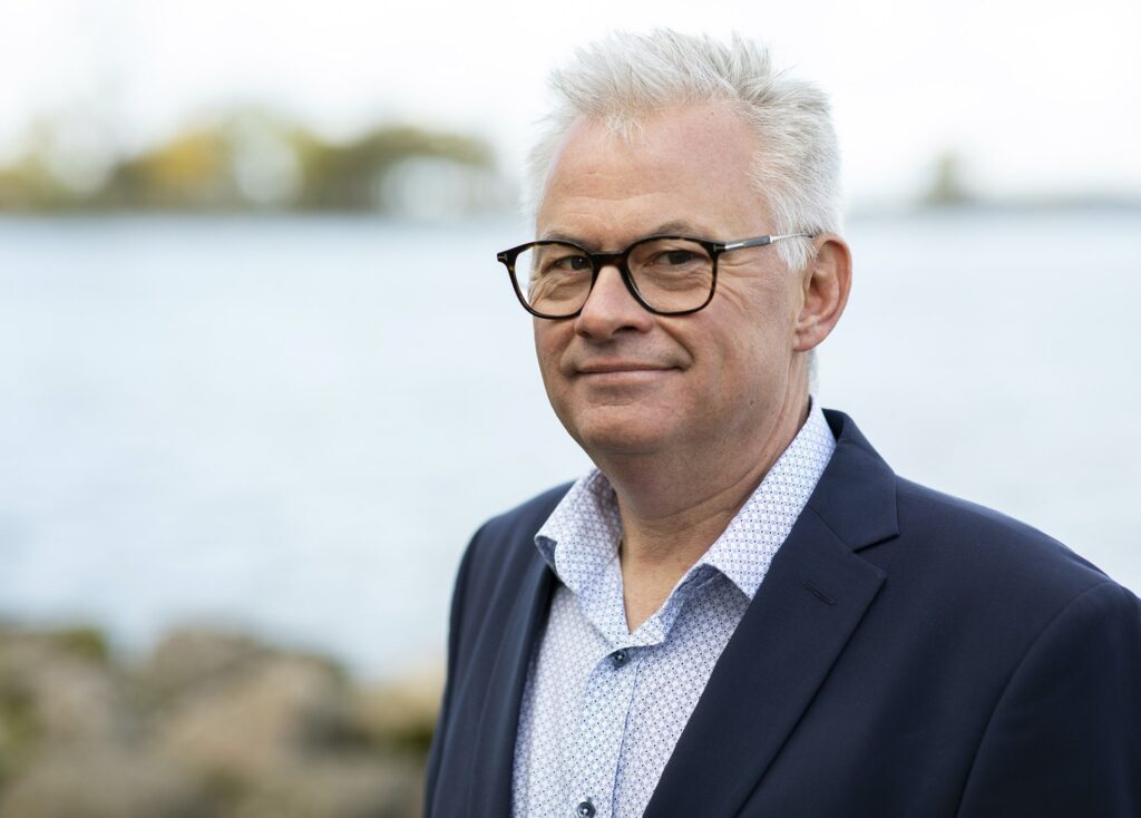 Sparbankernas kunder mest nöjda i banksverige mikaelengdahl pressfoto web